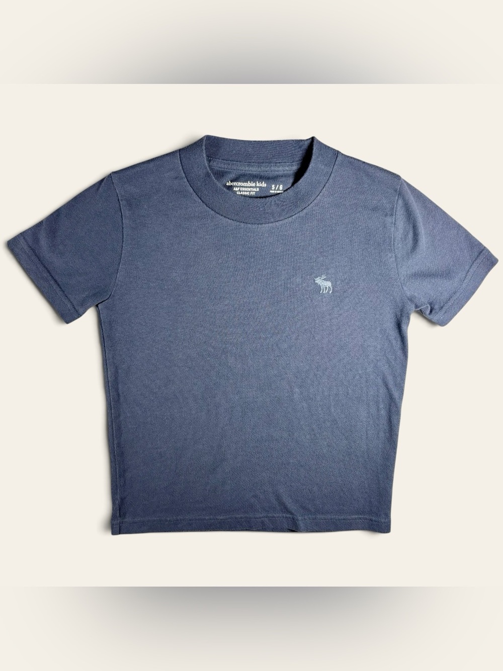 Abercrombie Kids Boys 5/6 Navy A&F Essentials Classic Fit Moose Logo Tee